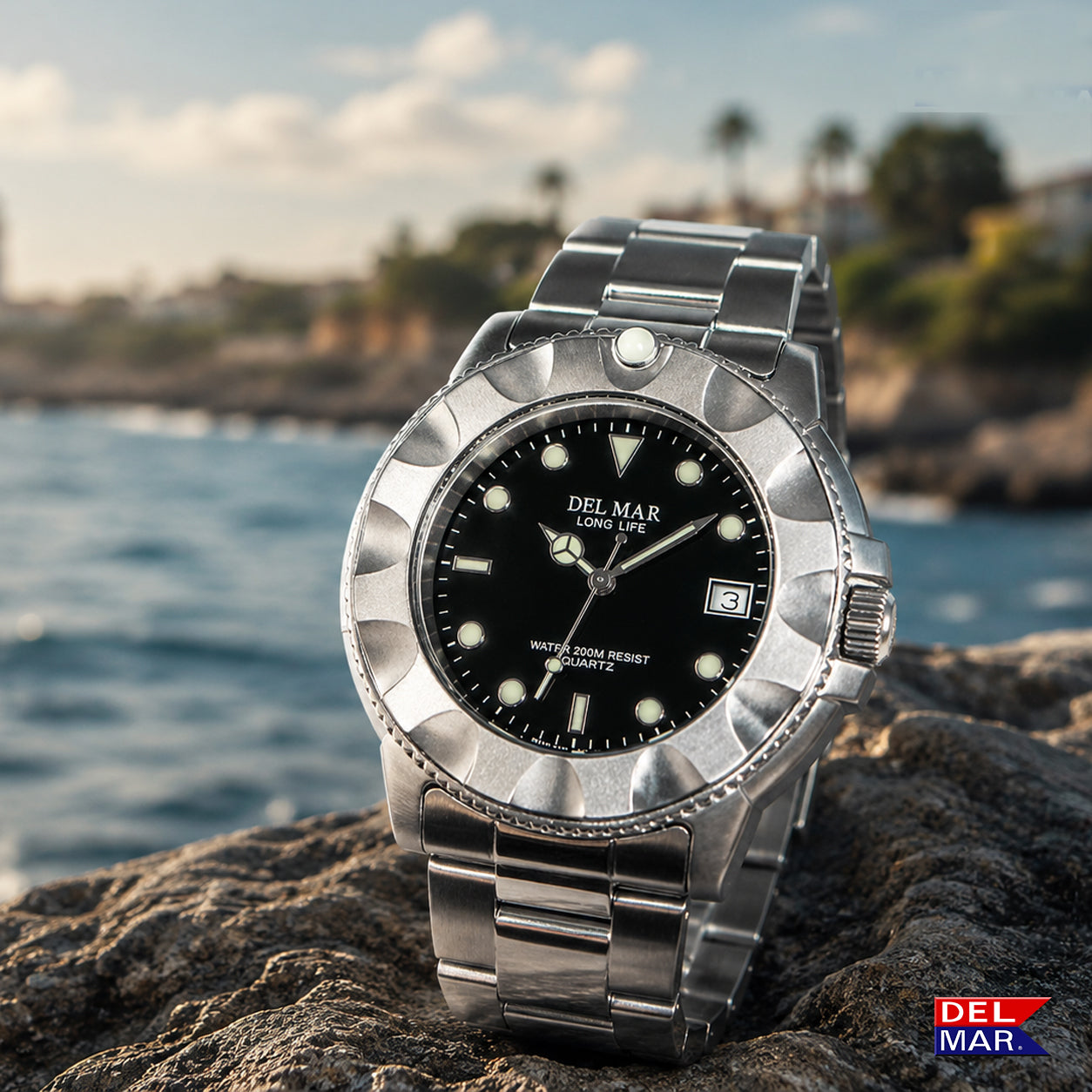 The Del Mar Dive 200 Collection delivers durable, dive-style performance with 200-meter water resistance, screw-down crowns, and unidirectional timing bezels