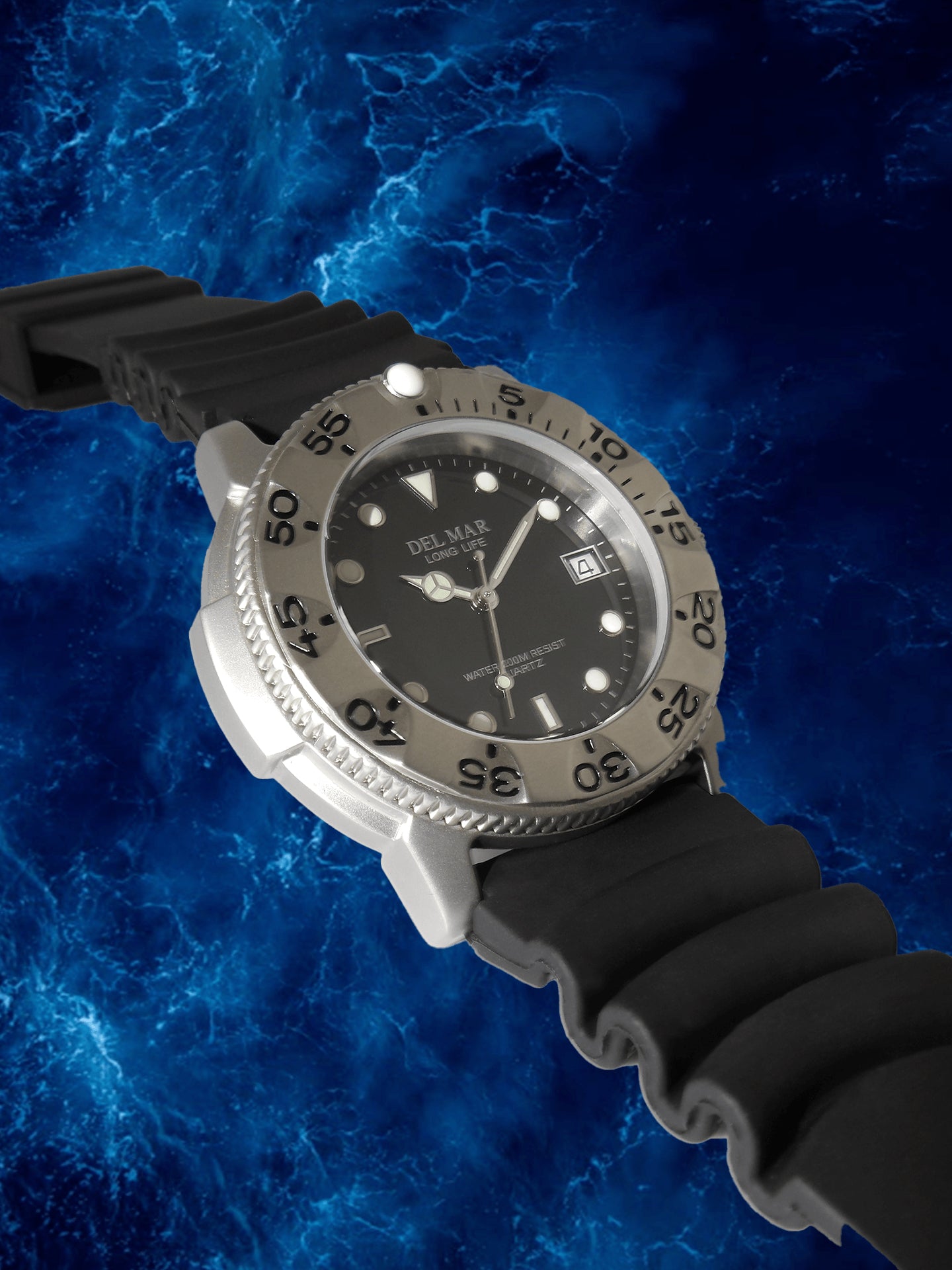 Black face dive style watch rubber strap Del Ma