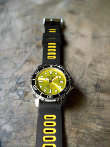 Brighten your look with the Del Mar Watch Yellow Dial and Black & Yellow Rubber Strap Band 500 Meter Premier Pro Watch. Check it out #50456