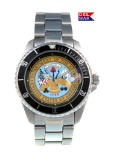 U.S. Army watch featuring official insignia - Stainless Steel Bracelet